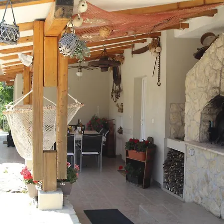 Hébergement de vacances Oak House Zadvarje