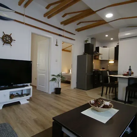 Oak House Hébergement de vacances *